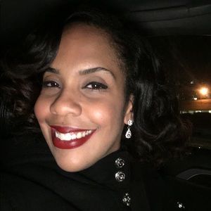 Meet your Posher, Christina